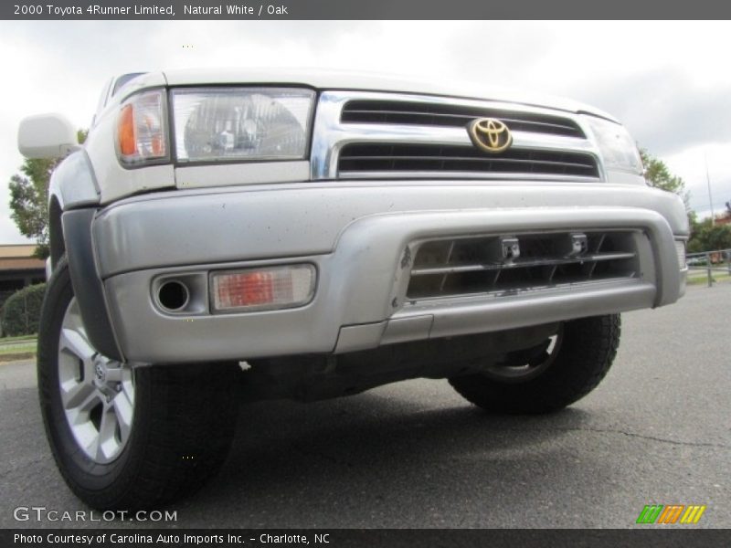 Natural White / Oak 2000 Toyota 4Runner Limited