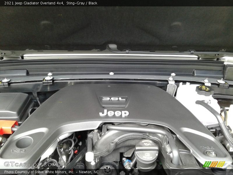 Sting-Gray / Black 2021 Jeep Gladiator Overland 4x4