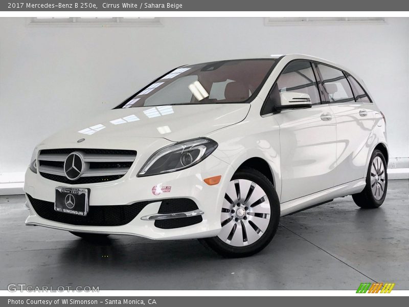 Cirrus White / Sahara Beige 2017 Mercedes-Benz B 250e