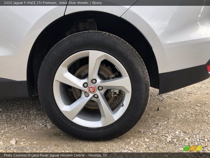 Indus Silver Metallic / Ebony 2020 Jaguar F-PACE 25t Premium