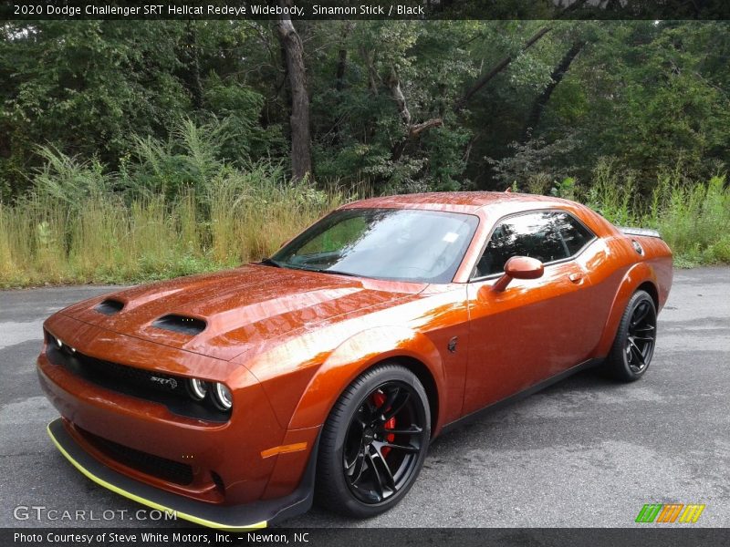 Front 3/4 View of 2020 Challenger SRT Hellcat Redeye Widebody