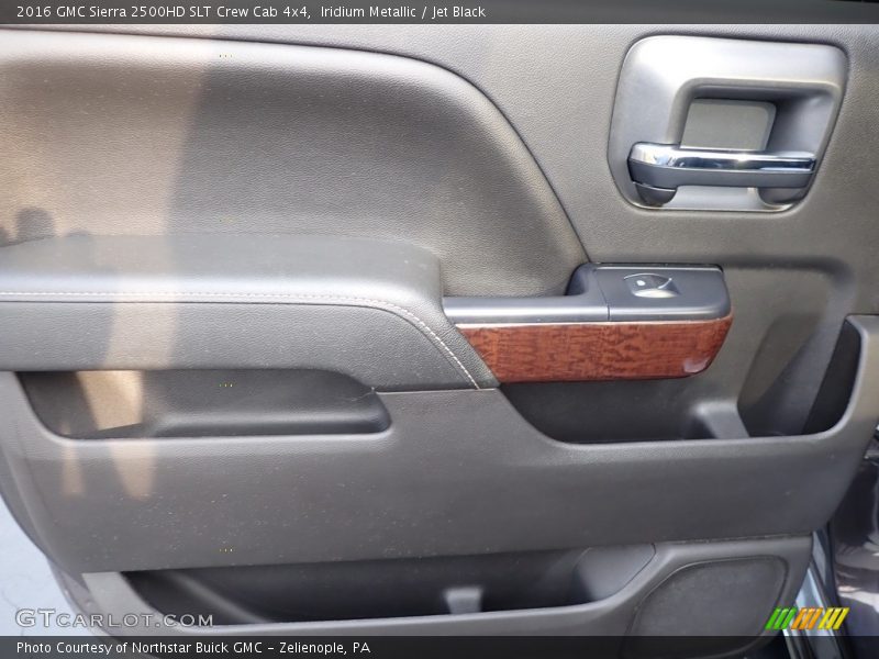 Door Panel of 2016 Sierra 2500HD SLT Crew Cab 4x4