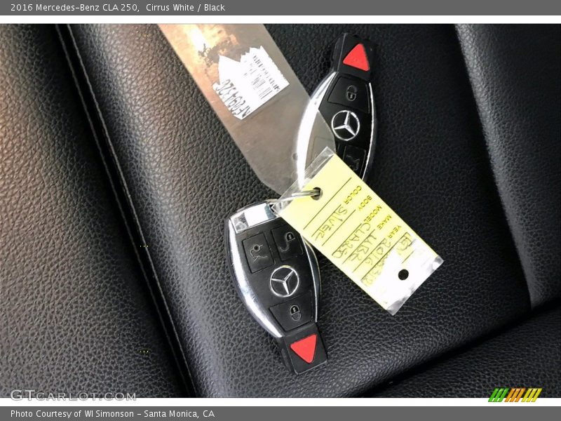Cirrus White / Black 2016 Mercedes-Benz CLA 250
