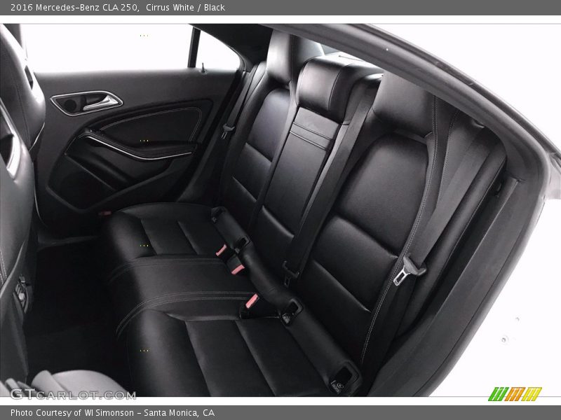Cirrus White / Black 2016 Mercedes-Benz CLA 250