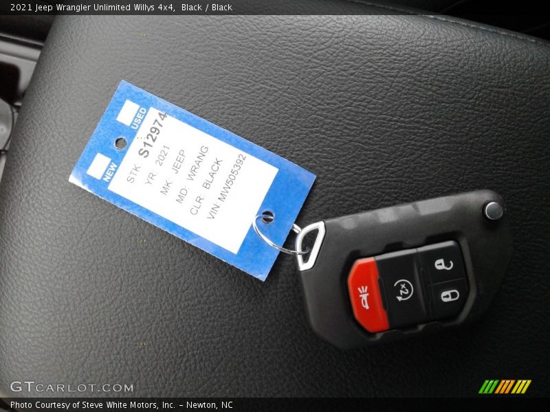 Black / Black 2021 Jeep Wrangler Unlimited Willys 4x4