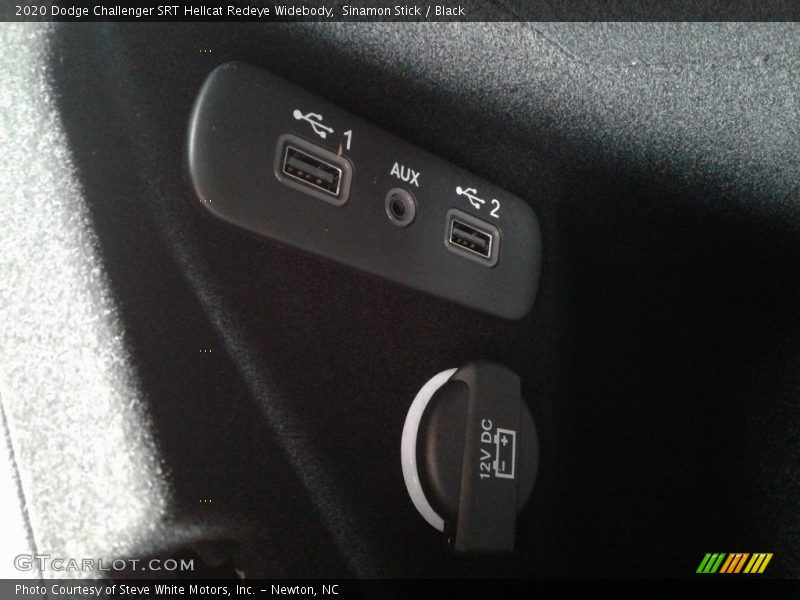 Sinamon Stick / Black 2020 Dodge Challenger SRT Hellcat Redeye Widebody