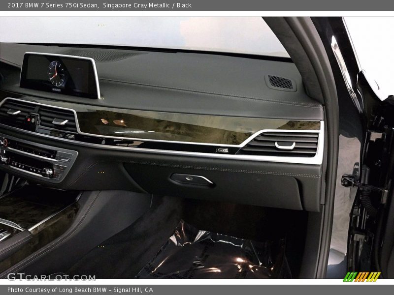 Singapore Gray Metallic / Black 2017 BMW 7 Series 750i Sedan