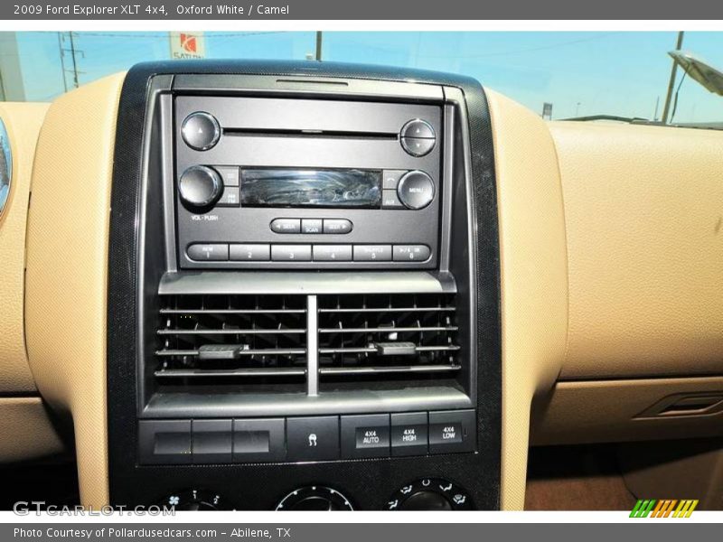 Oxford White / Camel 2009 Ford Explorer XLT 4x4