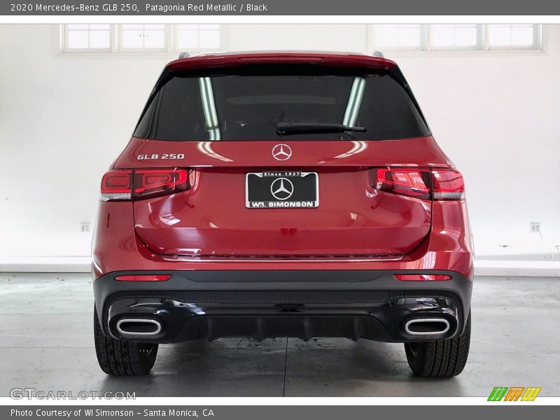 Patagonia Red Metallic / Black 2020 Mercedes-Benz GLB 250
