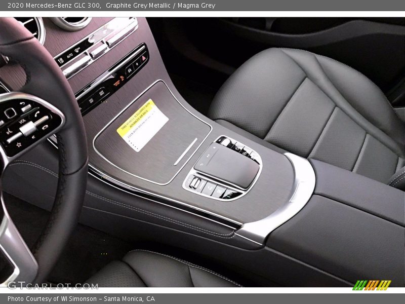 Graphite Grey Metallic / Magma Grey 2020 Mercedes-Benz GLC 300