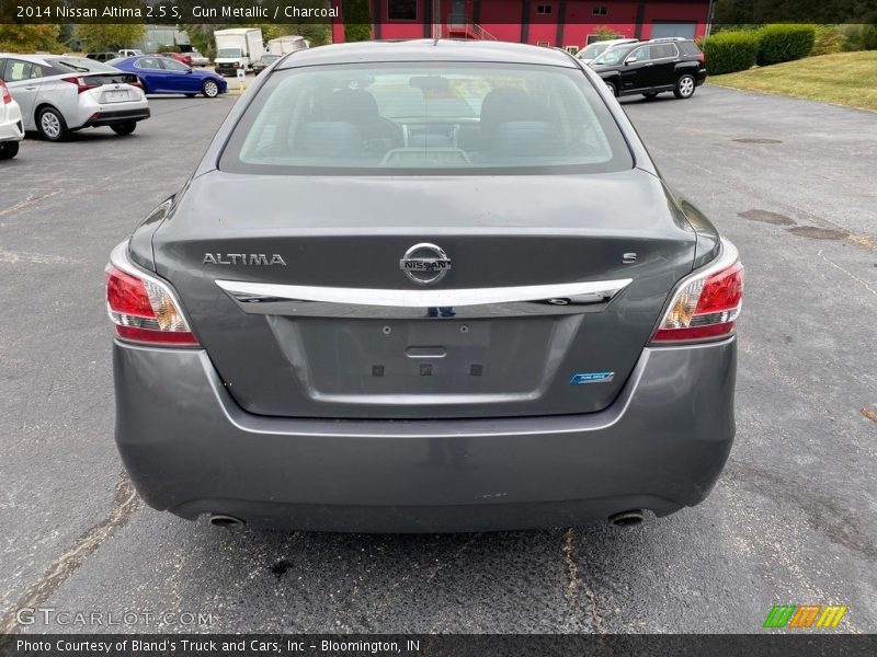 Gun Metallic / Charcoal 2014 Nissan Altima 2.5 S