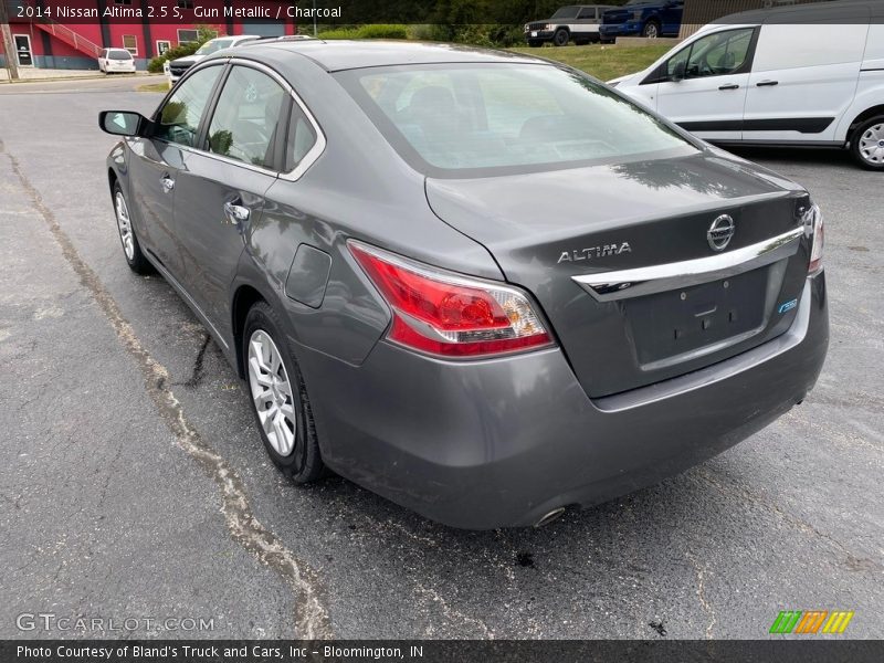 Gun Metallic / Charcoal 2014 Nissan Altima 2.5 S