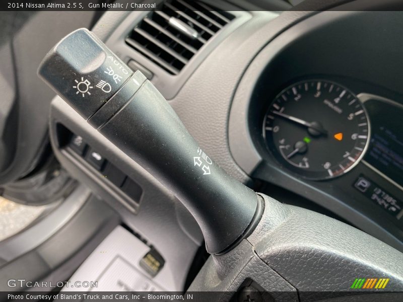 Gun Metallic / Charcoal 2014 Nissan Altima 2.5 S