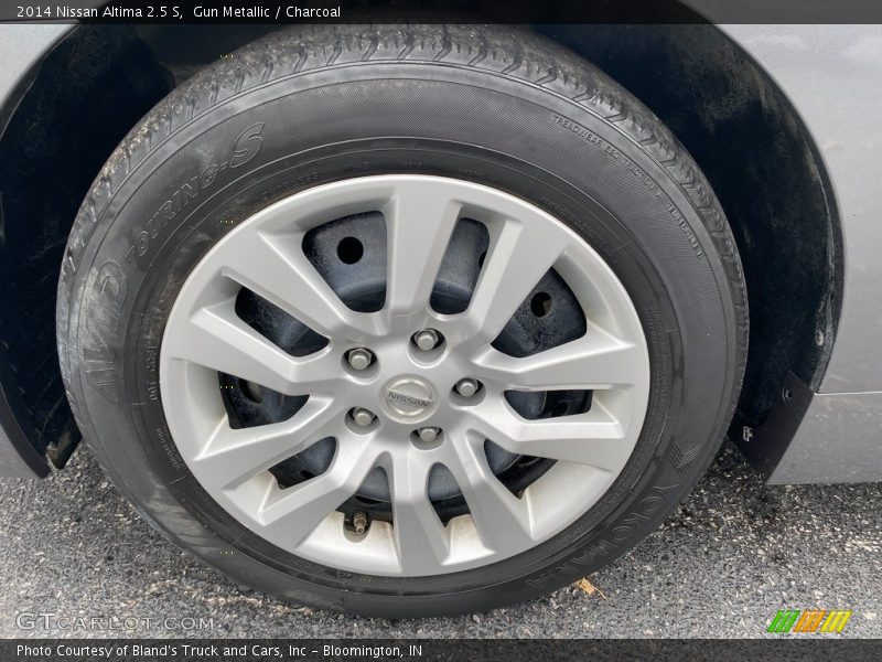 Gun Metallic / Charcoal 2014 Nissan Altima 2.5 S