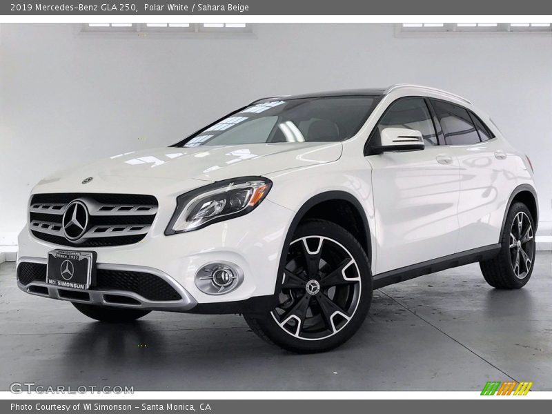 Polar White / Sahara Beige 2019 Mercedes-Benz GLA 250