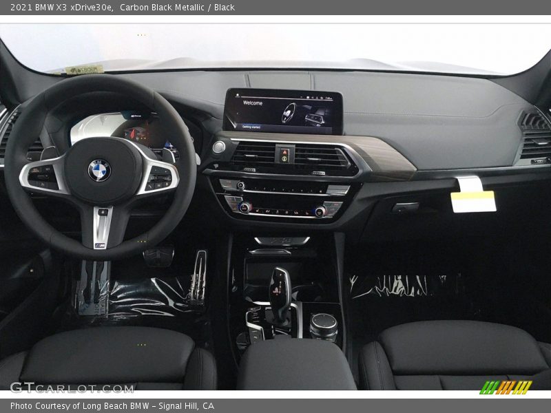 Dashboard of 2021 X3 xDrive30e