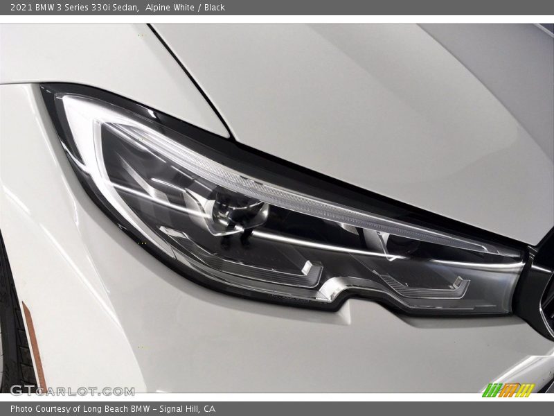 Alpine White / Black 2021 BMW 3 Series 330i Sedan