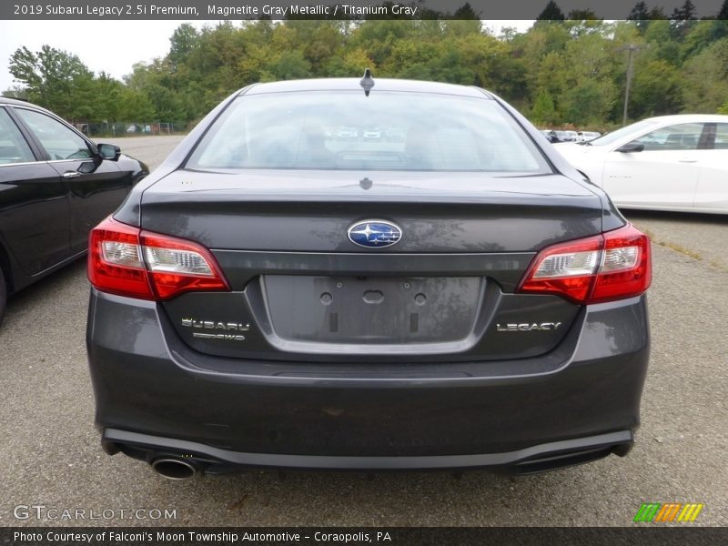 Magnetite Gray Metallic / Titanium Gray 2019 Subaru Legacy 2.5i Premium