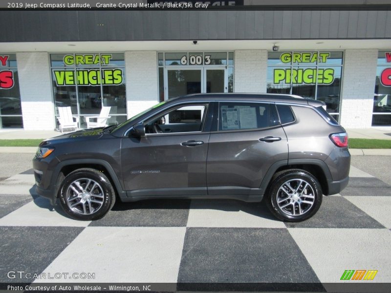 Granite Crystal Metallic / Black/Ski Gray 2019 Jeep Compass Latitude