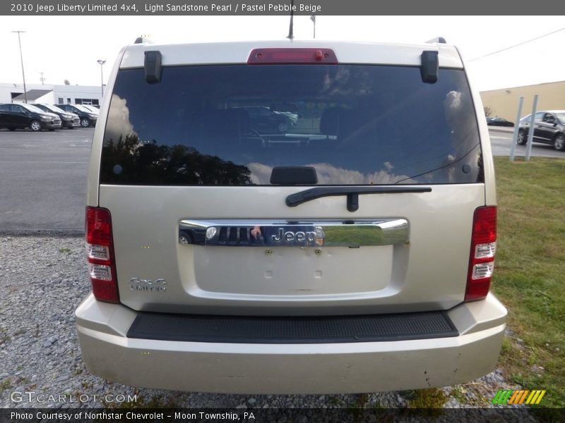 Light Sandstone Pearl / Pastel Pebble Beige 2010 Jeep Liberty Limited 4x4