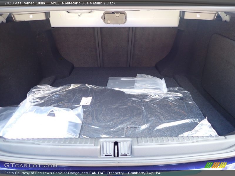 Montecarlo Blue Metallic / Black 2020 Alfa Romeo Giulia TI AWD