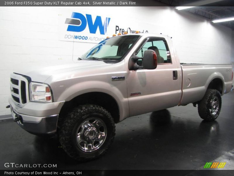 Silver Metallic / Dark Flint 2006 Ford F350 Super Duty XLT Regular Cab 4x4