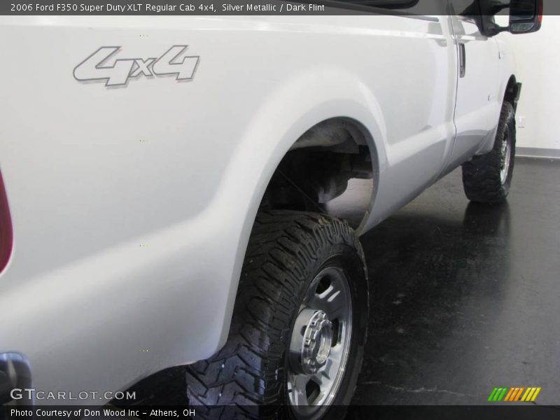 Silver Metallic / Dark Flint 2006 Ford F350 Super Duty XLT Regular Cab 4x4