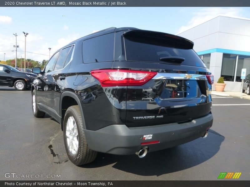 Mosaic Black Metallic / Jet Black 2020 Chevrolet Traverse LT AWD