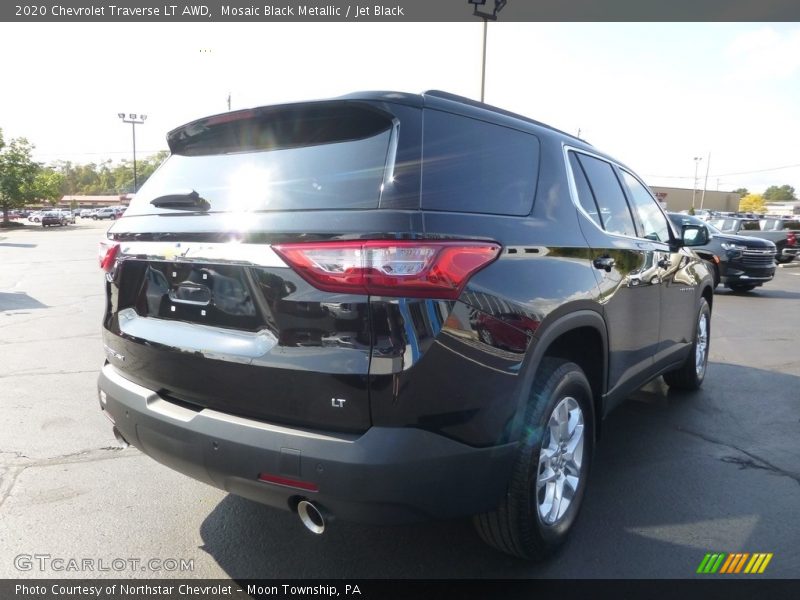 Mosaic Black Metallic / Jet Black 2020 Chevrolet Traverse LT AWD