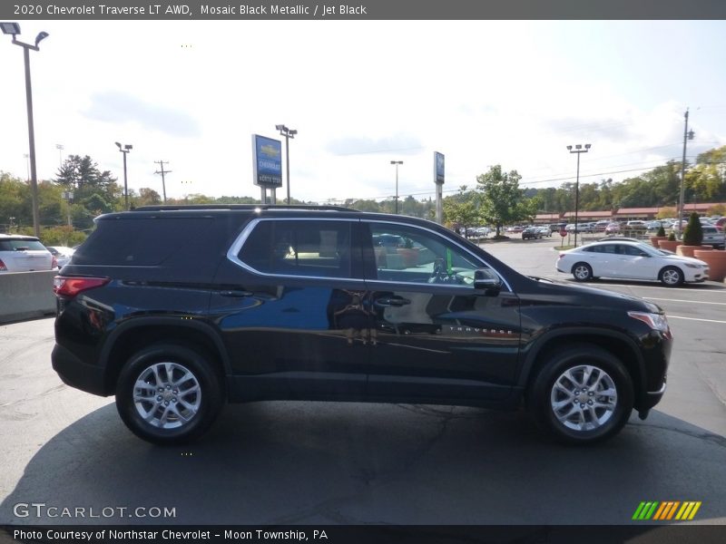 Mosaic Black Metallic / Jet Black 2020 Chevrolet Traverse LT AWD