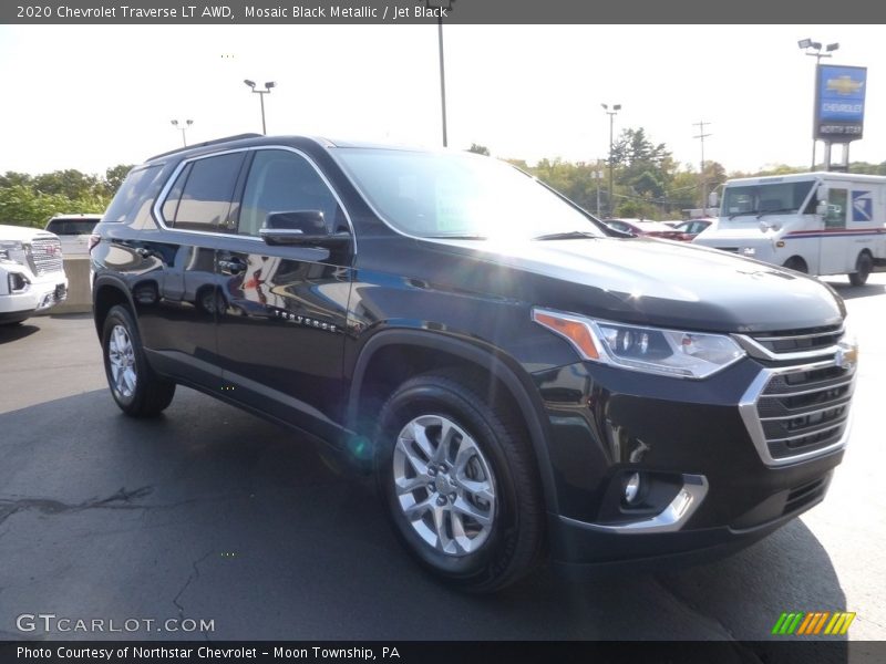 Mosaic Black Metallic / Jet Black 2020 Chevrolet Traverse LT AWD