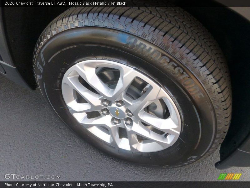 Mosaic Black Metallic / Jet Black 2020 Chevrolet Traverse LT AWD