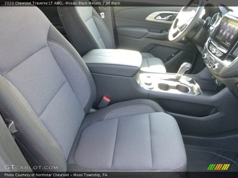 Mosaic Black Metallic / Jet Black 2020 Chevrolet Traverse LT AWD