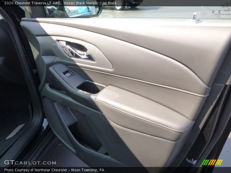 Mosaic Black Metallic / Jet Black 2020 Chevrolet Traverse LT AWD