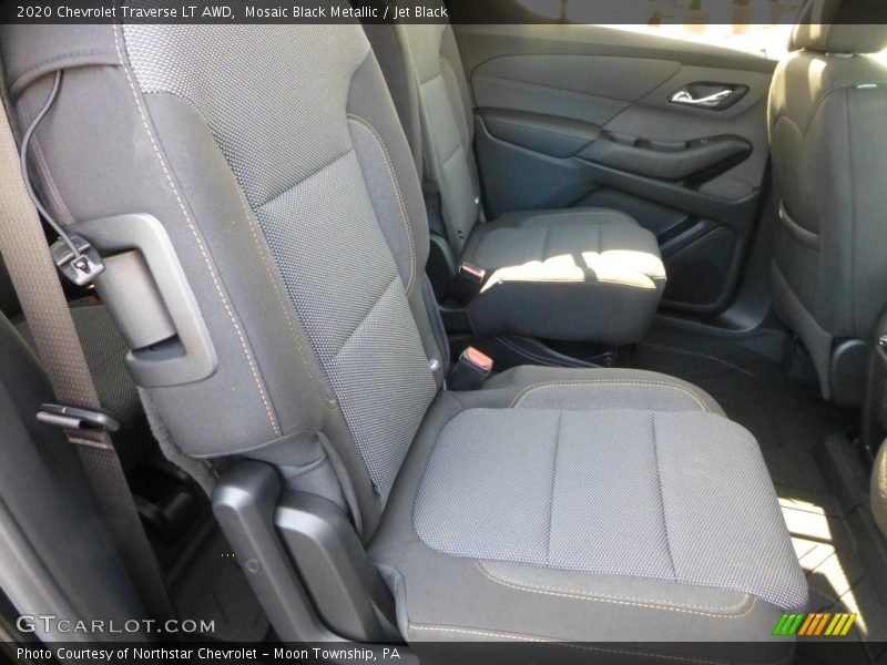 Mosaic Black Metallic / Jet Black 2020 Chevrolet Traverse LT AWD