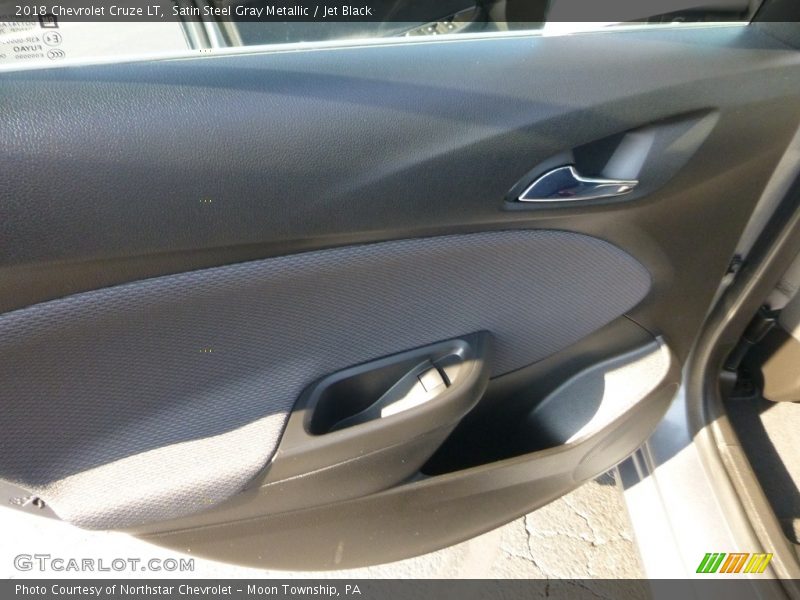 Satin Steel Gray Metallic / Jet Black 2018 Chevrolet Cruze LT