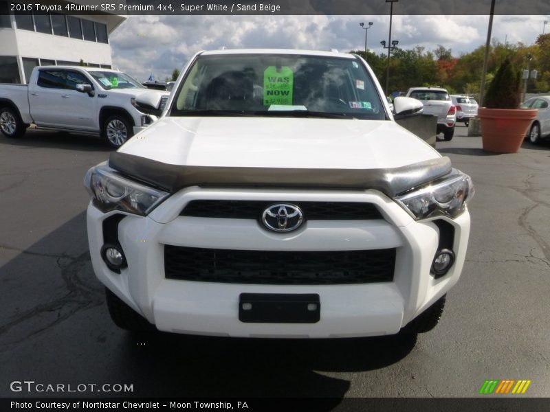 Super White / Sand Beige 2016 Toyota 4Runner SR5 Premium 4x4
