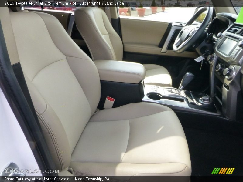 Super White / Sand Beige 2016 Toyota 4Runner SR5 Premium 4x4