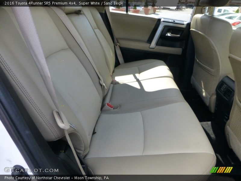 Super White / Sand Beige 2016 Toyota 4Runner SR5 Premium 4x4