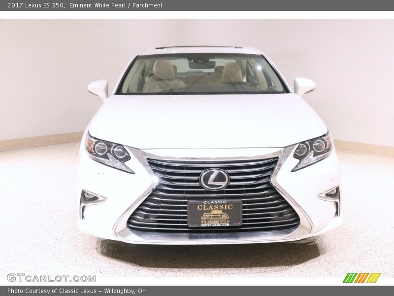 Eminent White Pearl / Parchment 2017 Lexus ES 350