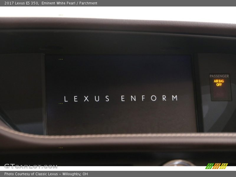 Eminent White Pearl / Parchment 2017 Lexus ES 350