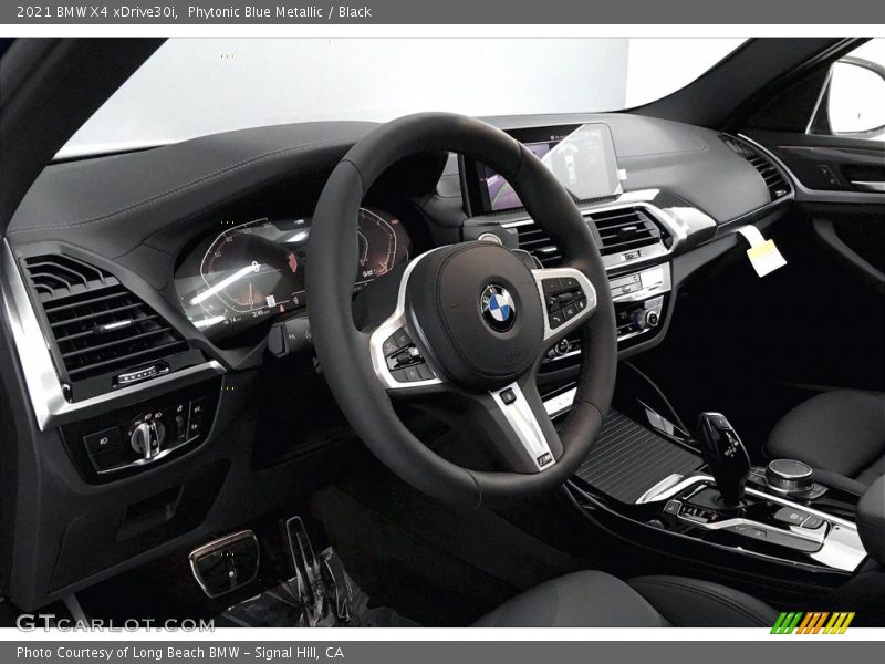  2021 X4 xDrive30i Steering Wheel