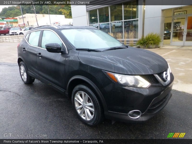 Magnetic Black / Charcoal 2017 Nissan Rogue Sport SV AWD