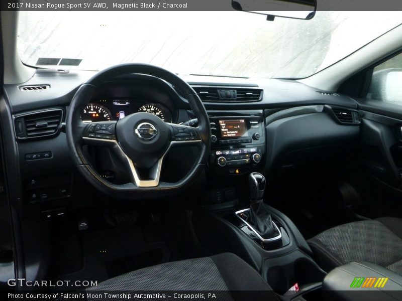 Magnetic Black / Charcoal 2017 Nissan Rogue Sport SV AWD