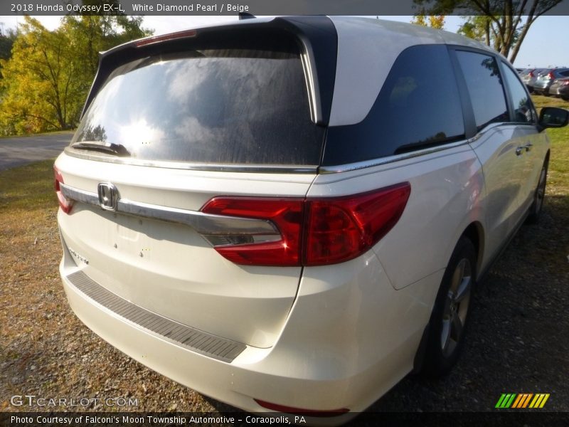 White Diamond Pearl / Beige 2018 Honda Odyssey EX-L