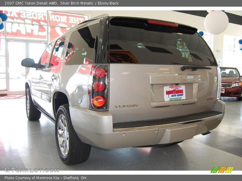Silver Birch Metallic / Ebony Black 2007 GMC Yukon Denali AWD