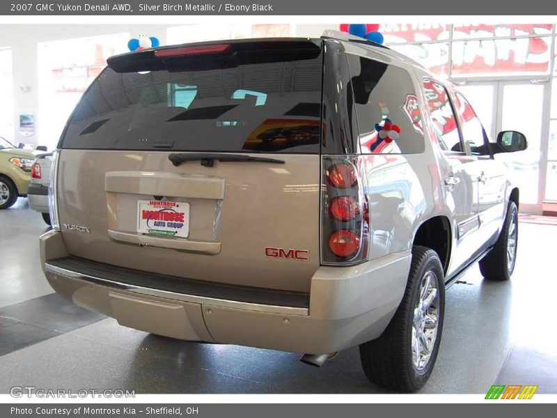 Silver Birch Metallic / Ebony Black 2007 GMC Yukon Denali AWD