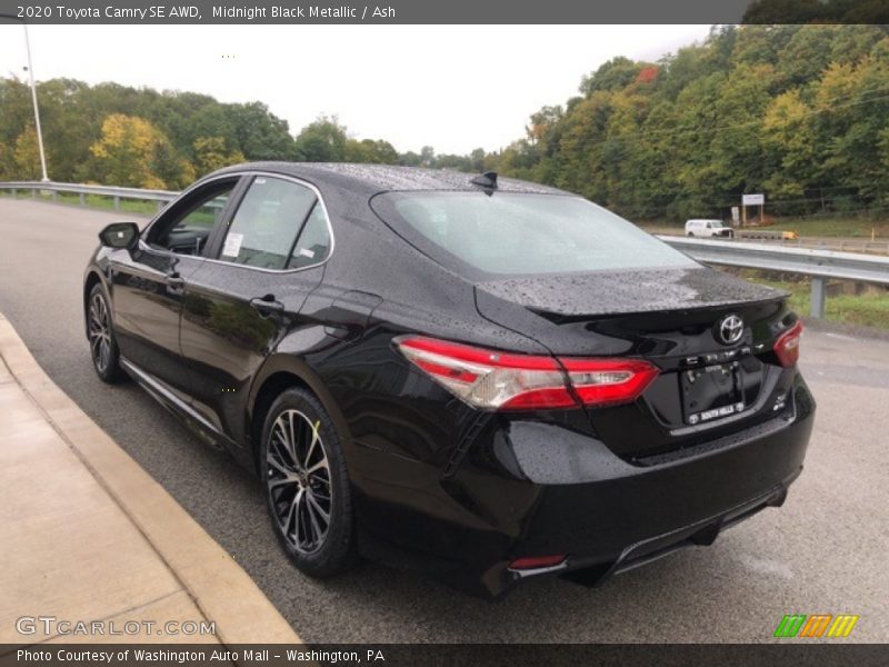 Midnight Black Metallic / Ash 2020 Toyota Camry SE AWD