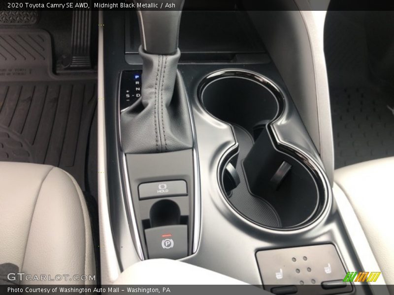 Midnight Black Metallic / Ash 2020 Toyota Camry SE AWD