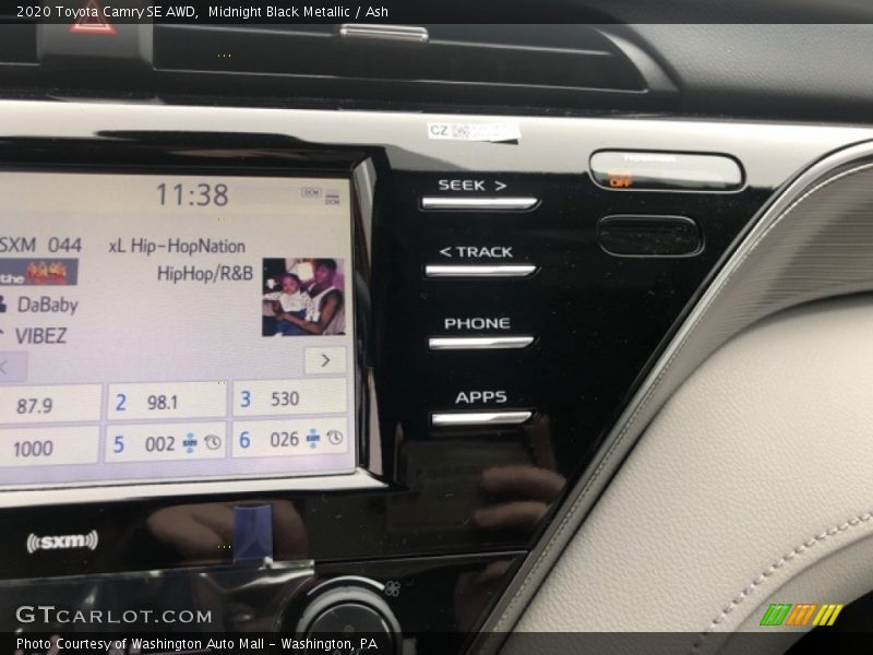 Midnight Black Metallic / Ash 2020 Toyota Camry SE AWD